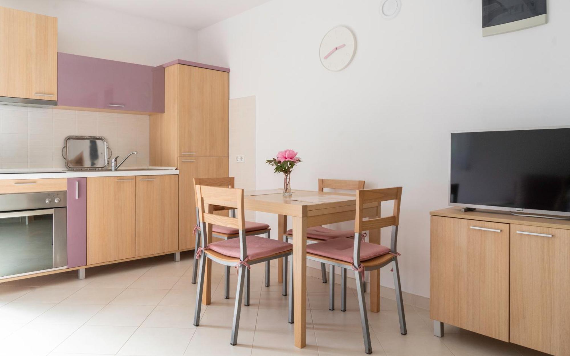Apartments Lila Cres Εξωτερικό φωτογραφία