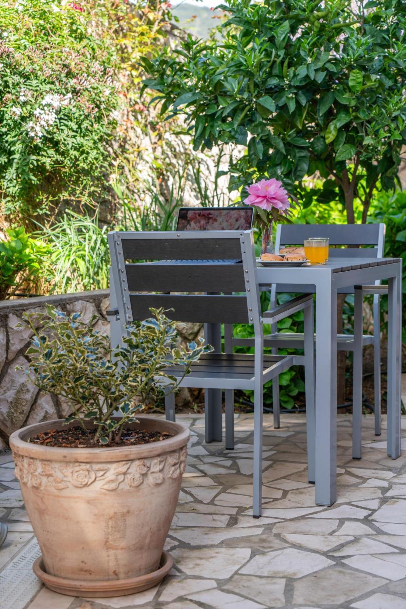 Apartments Lila Cres Εξωτερικό φωτογραφία